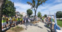 Stire din Eveniment : Protest în fața Inspectoratului de Poliție Constanța. Nemulțumirile sindicaliștilor lăsați ”să se descurce”