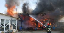 Stire din Eveniment : UPDATE / Incendiu la Cuza Vodă. O persoană este imobilizată într-o locuinţă