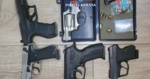 Stire din Eveniment : Descinderi la deținători de arme. Controale la 15 adrese, două dosare penale și arme ridicate