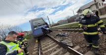 Stire din Eveniment : Tragedie la Valu lui Traian: o femeie a murit după ce a fost lovită de tren