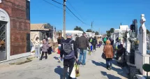 Stire din Social : Întârzieri pe liniile CT BUS 5-40, 5B și 44 din cauza traficului intens din zona cimitirelor
