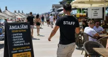 Stire din Social : „Bătaie” pe angajați la mare! Patronii restaurantelor se întrec în salarii de lux