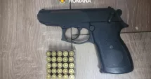Stire din Eveniment : Controale la deținătorii de arme din Constanța. O armă și mai multe permise, ridicate de polițiști