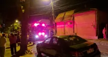 Stire din Eveniment : Un cablu de pe un stâlp de curent a luat foc în timpul nopții, în Constanța