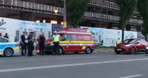 Stire din Eveniment : Accident între un autoturism și o motocicletă în Mamaia, zona Rex. Două persoane sunt rănite