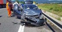 Stire din Eveniment : Accident pe DN1. Șase persoane, între care și doi copii, au fost rănite