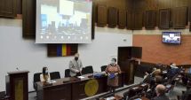 Stire din Cultură-Educație : 16 profesori de la Universitatea „Ovidius” au primit „Oscarul” pentru Educaţie