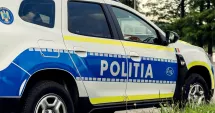 Stire din Eveniment : Conflict pornit de la zgomotul făcut în timpul unui joc cu mingea. Doi tineri au fost loviți cu un lemn