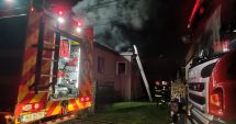 Stire din Eveniment : O casă a luat foc la Adamclisi. A fost găsită o persoană inconștientă