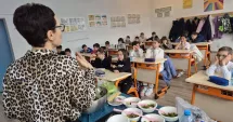 Stire din Social : Elevii constănțeni învață să mănânce sănătos și să facă mișcare