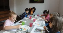Stire din Cultură-Educație : Atelier de pictură pentru copii, în weekend, la librărie