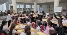 Stire din Cultură-Educație : Atelier creativ la Muzeul de Istorie. Copiii au reconstruit cetatea Tomis