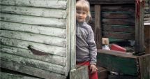 Stire din Social : Rata sărăciei atinge cote alarmante în rândul copiilor și îi ține departe de școală
