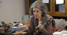 Stire din Cultură-Educație : Maia Morgenstern joacă în piesa „De toţi pereţii”, la Casa de Cultură Constanţa