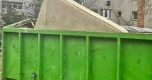 Stire din Social : Benele pentru colectarea deșeurilor voluminoase au fost duse în zona CET