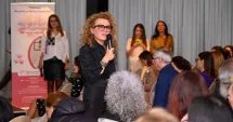 Stire din Social : Sute de persoane au descoperit cum să înțeleagă mai bine boala Parkinson