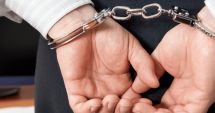 Stire din Eveniment : Reținuți pentru lovirea altor semeni, dar și pentru tulburarea ordinii publice