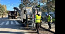 Stire din Social : Continuă lucrările de reabilitare a carosabilului pe strada Suceava