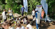 75 de elevi au participat la activități de ecologizare și plantare la Palatul Copiilor Constanța
