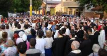 Stire din Cultură-Educație : Procesiune cu moaștele Sfântului Pantelimon pe străzile Constanței