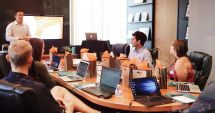 Stire din Social : Peste 100 de programe de formare profesională, disponibile în luna august