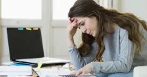 Stire din Actualitate : Salarii mai mari doar pe hârtie în 2026. România, singura țară din Europa cu venituri în scădere
