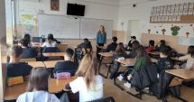 Elevii din Valu lui Traian, preveniți cu privire la apelurile false la 112
