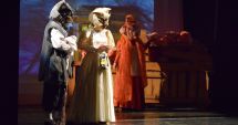 Stire din Cultură-Educație : Teatrul „Căluțul de mare” le dă întâlnire copiilor cu o… pisică stilată