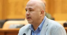 Stire din Politică-Administrație : Parlamentarii USR susțin plata primei zile de concediu medical pentru pacienții cronici