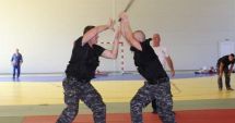 Stire din Eveniment : Premii pentru angajații Peniteniarului Poarta Albă, la Cupa României „Hand to hand fighting”