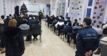 Stire din Cultură-Educație : Polițiștii au răspuns întrebărilor liceenilor de la ”Dimitrie Leonida”, pe tema prevenirii victimizării minorilor