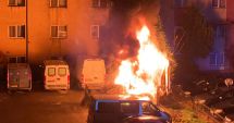 Stire din Eveniment : Utilaj în flăcări, într-o parcare din Medgidia, în miez de noapte