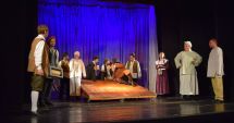 Stire din Cultură-Educație : Teatrul pentru copii și tineret reia spectacolul „Inimă rece”