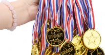 Stire din Cultură-Educație : Premiile oferite de Ministerul Educației elevilor olimpici vor fi mărite