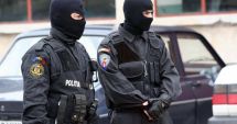 Stire din Eveniment : VIDEO. 43 de percheziţii, în această dimineaţă, într-un dosar privind traficul internațional de autovehicule de lux