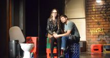 Stire din Cultură-Educație : Teatrul „Căluțul de mare” a reprogramat spectacolul „Suburbia”
