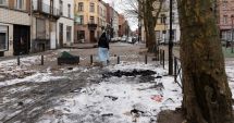 Stire din Actualitate : Scene de luptă în capitala Europei în noaptea dintre ani. Cel puțin 60 de mașini au fost incendiate