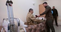 Stire din Actualitate : Volodimir Zelenski i-a vizitat în spital pe militarii răniți