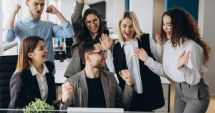Stire din Social : Românii ar putea primi încă două zile libere plătite pe an. Iată argumentul