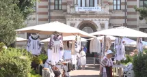Stire din Cultură-Educație : Ia românească, simbolul care duce mai departe sufletul neamului