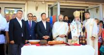 Stire din Politică-Administrație : S-a deschis Sărbătoarea Recoltei și a Vinului Dobrogean