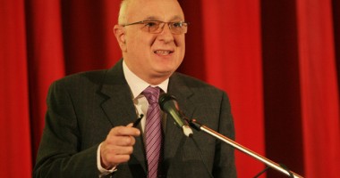 Stire din Politică-Administrație : Dan Radu Rușanu, validat în funcția de președinte al Autorității pentru Supraveghere Financiară