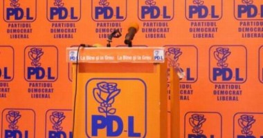 Stire din Politică-Administrație : Democrat-liberalii au organizat un seminar cu tema "Cum să transmitem un mesaj politic"