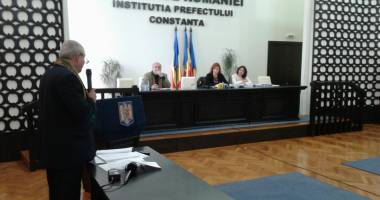 Scandal pe tema câinilor fără stăpân din Constanța. "Vă dăm în judecată!" - 2