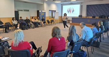 Stire din Economie : Workshop „Comunicarea, drumul spre succes”, la CCINA Constanţa
