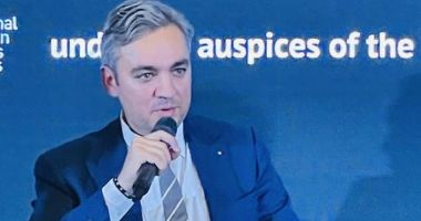 Stire din Economie : George Niculescu (ANRE): „Avem nevoie de multe investiţii în reţea în următorii ani”