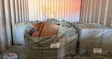 Marfă de aproximativ 600.000 de lei, confiscată în Portul Sud-Agigea - 2