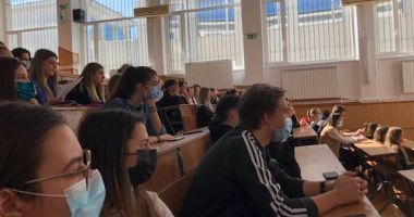 Stire din Cultură-Educație : Liceenii de la „Ovidius”, provocați, de Nuclearelectrica, în noi proiecte