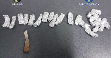 Trei traficanți de droguri au fost prinși în flagrant de Poliția Locală Constanța - 2