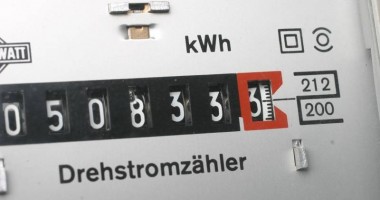 Anchetă pentru furt de electricitate
